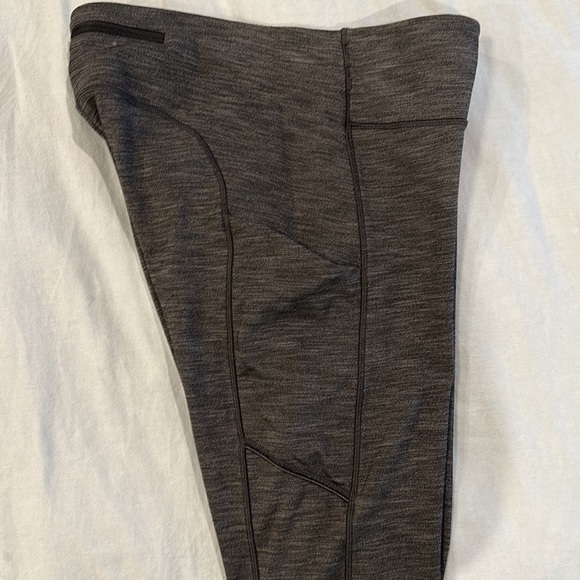 Lululemon Gray Leggings Brushed Materal Size 4 - Picture 3 of 6